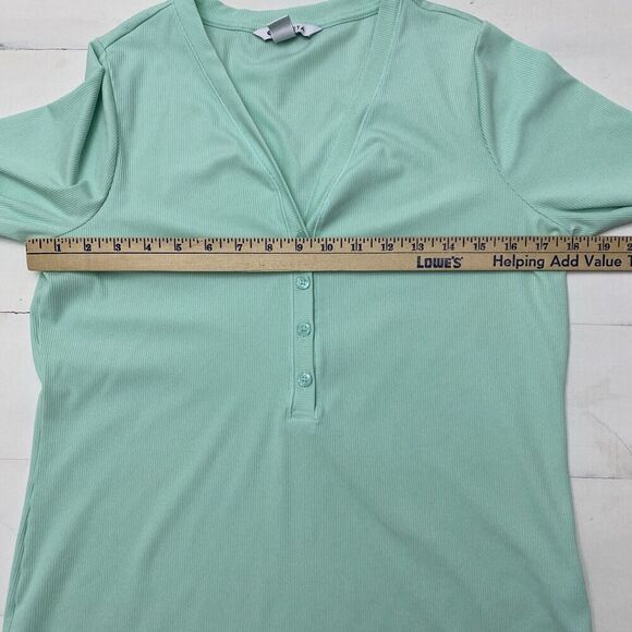 Athleta Womens Uptempo Ribbed Henley Top Sz L Mint Green Athleisure - Picture 15 of 15